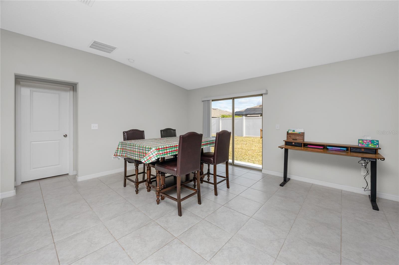 Image 14 of 48 For 16654 Carlton Pond Street