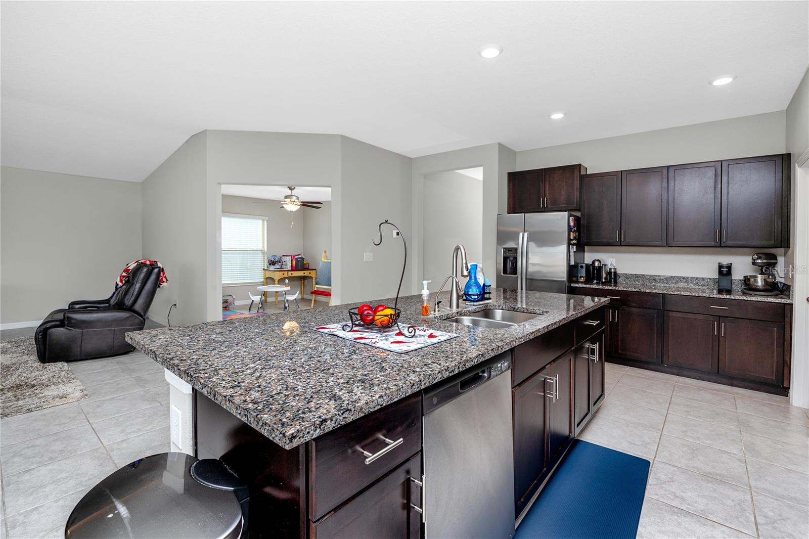 Image 15 of 48 For 16654 Carlton Pond Street