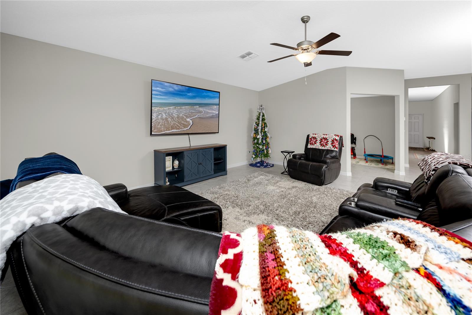 Image 7 of 48 For 16654 Carlton Pond Street