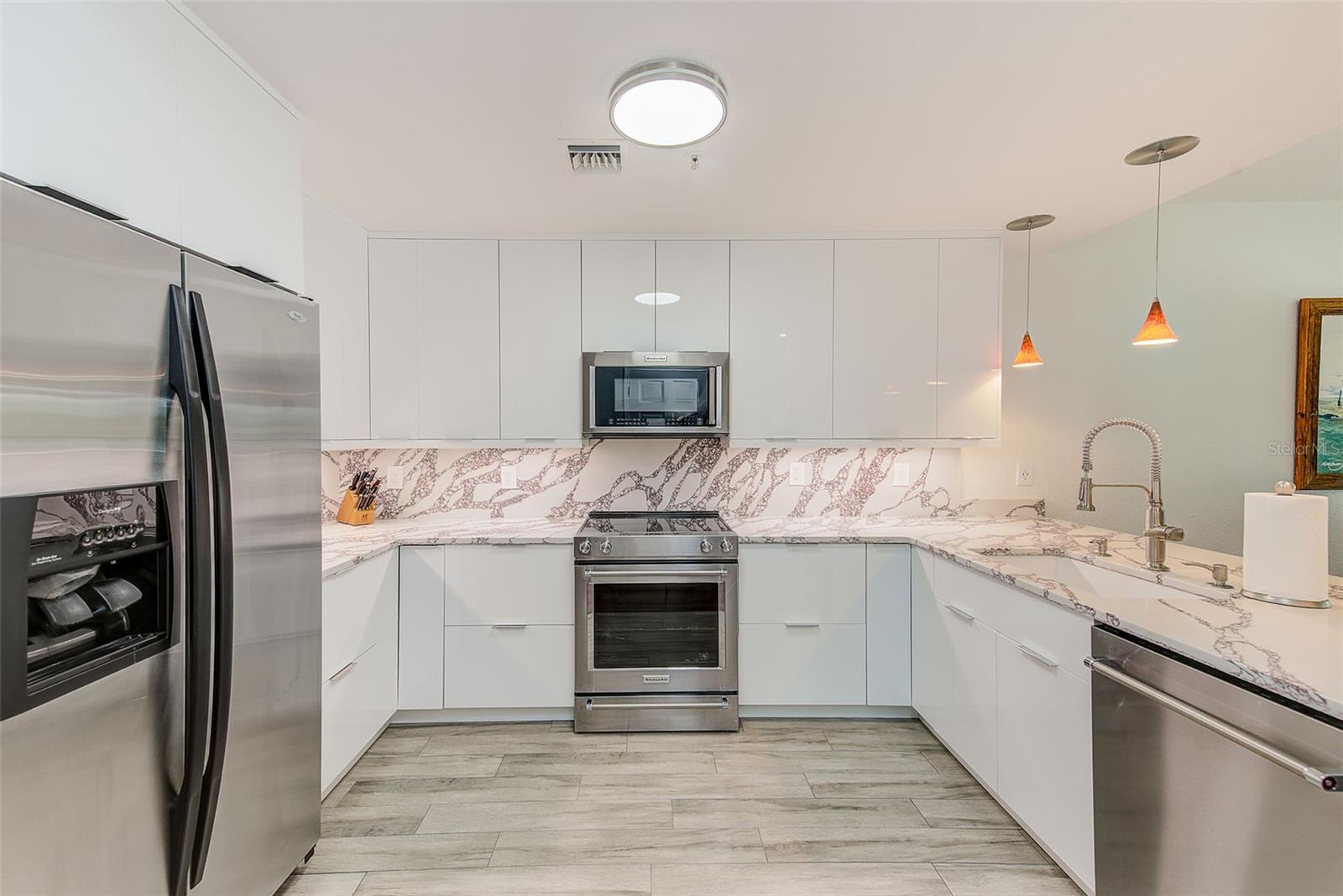 Image 15 of 56 For 217 18th Avenue