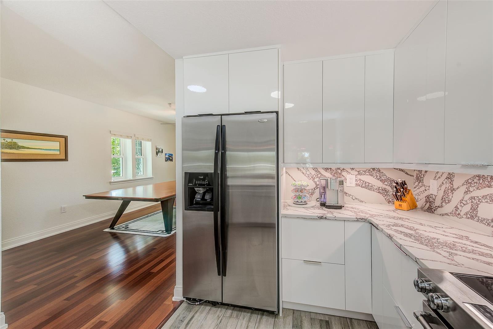 Image 17 of 56 For 217 18th Avenue