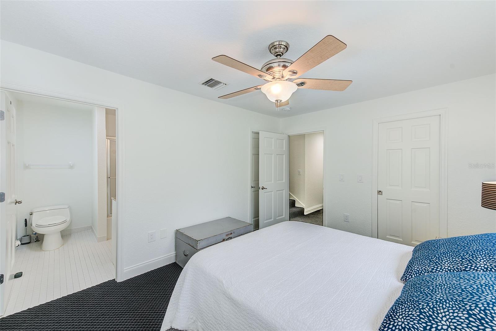 Image 26 of 56 For 217 18th Avenue