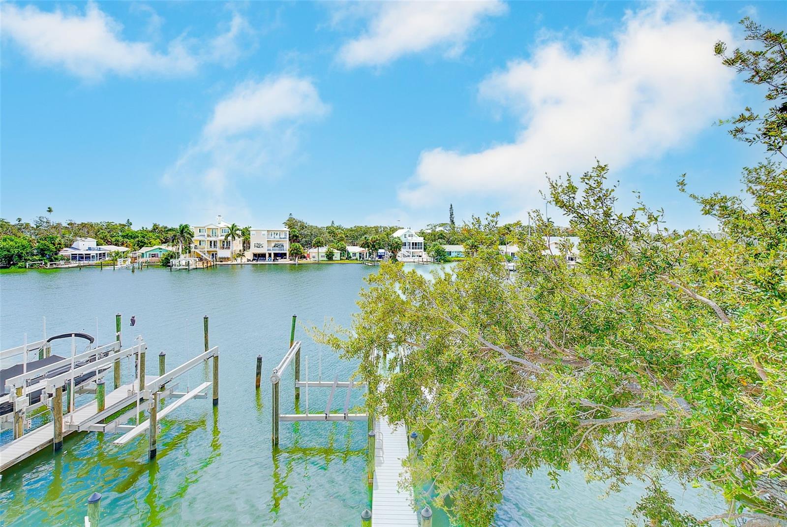 Image 47 of 56 For 217 18th Avenue