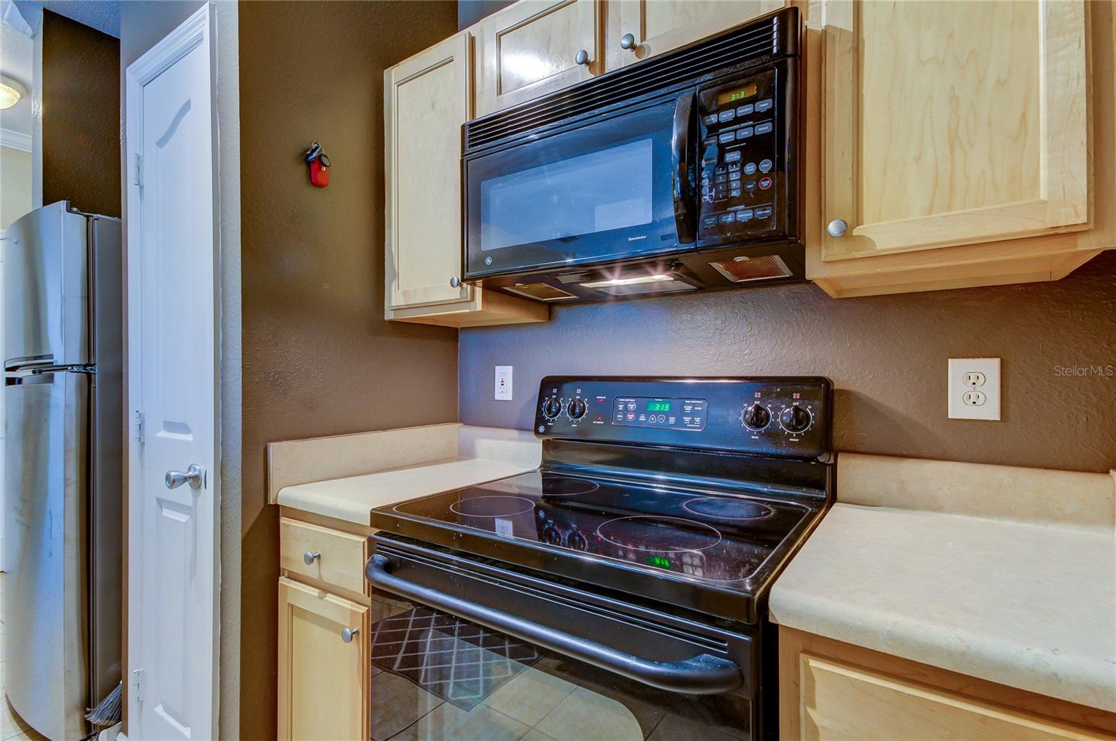 Image 18 of 33 For 5000 Culbreath Key Way Way 1-310