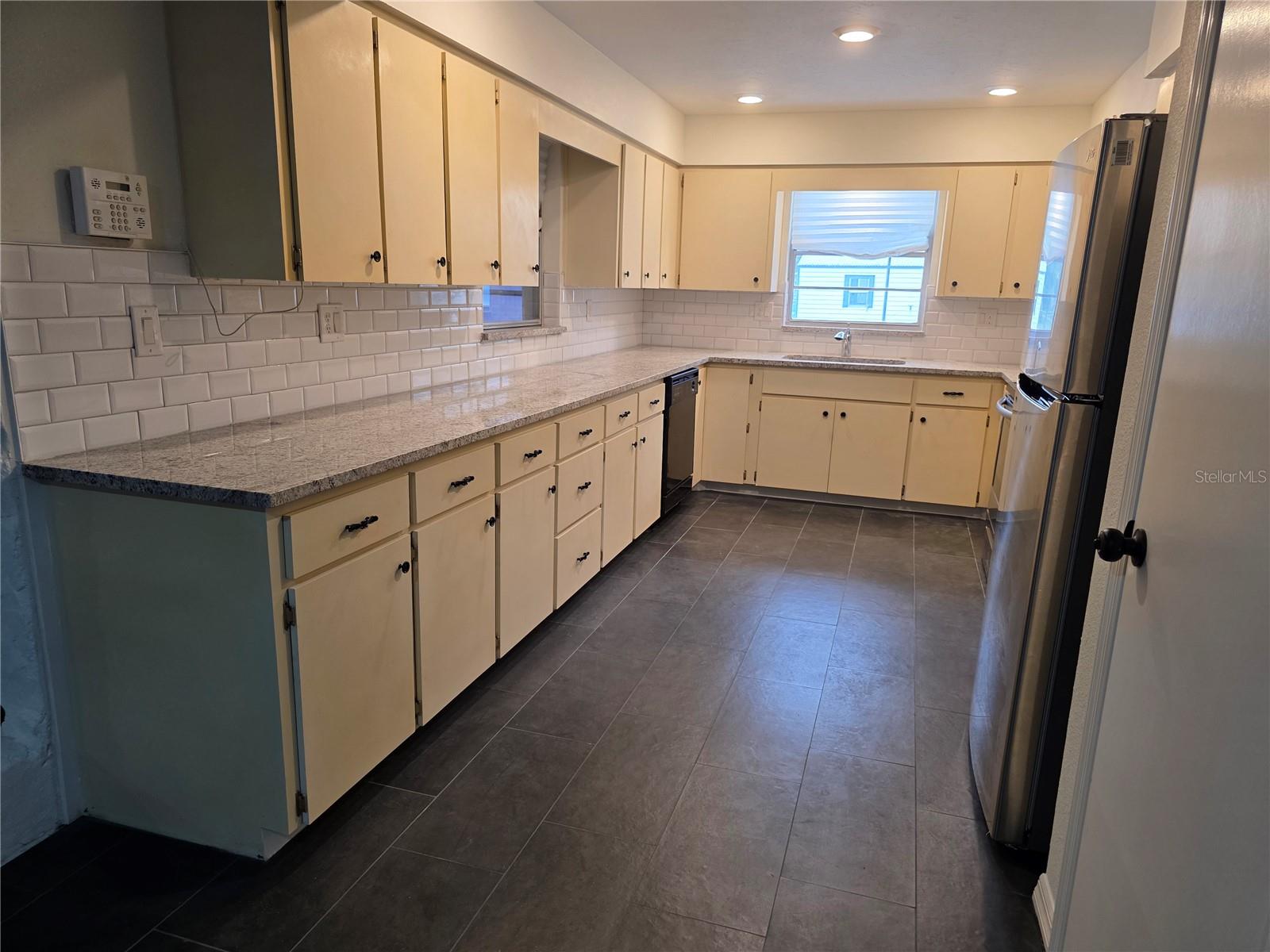 Image 13 of 57 For 5611 6th Street