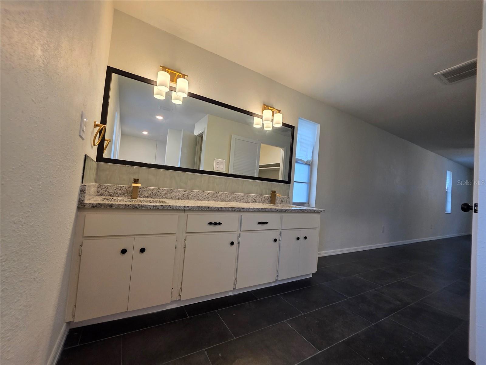 Image 30 of 57 For 5611 6th Street