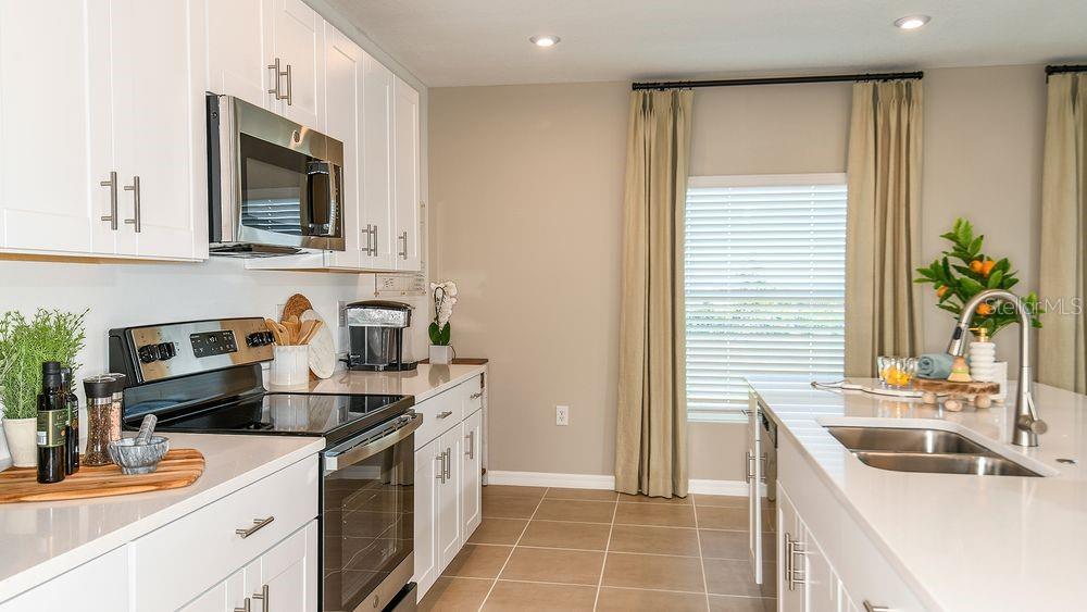 Image 11 of 44 For 13243 Commons Avenue