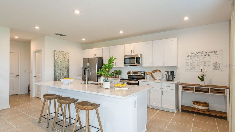 Image 9 of 44 For 13243 Commons Avenue