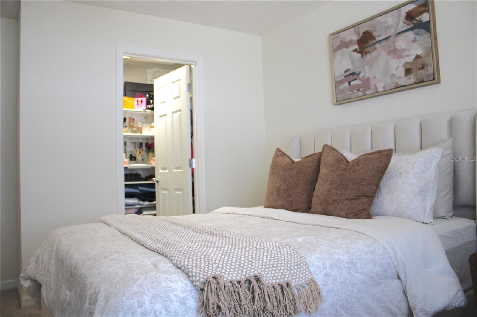 Image 21 of 39 For 7037 Woodchase Glen Drive