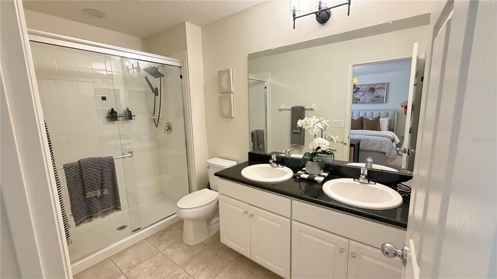 Image 22 of 39 For 7037 Woodchase Glen Drive