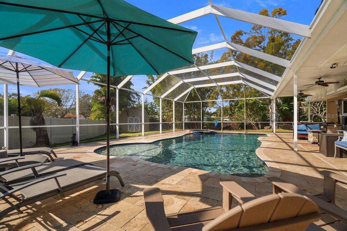 Image 32 of 70 For 1205 Royal Oak Drive S