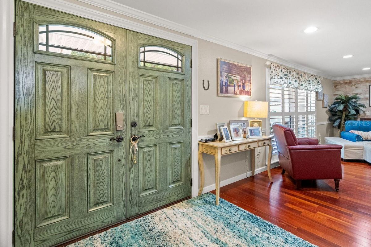 Image 6 of 70 For 1205 Royal Oak Drive S