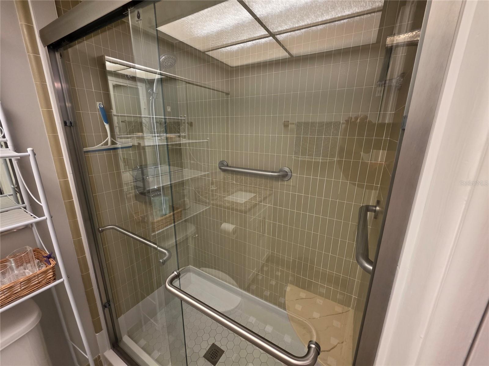 Image 31 of 45 For 1012 Pearce Drive 304