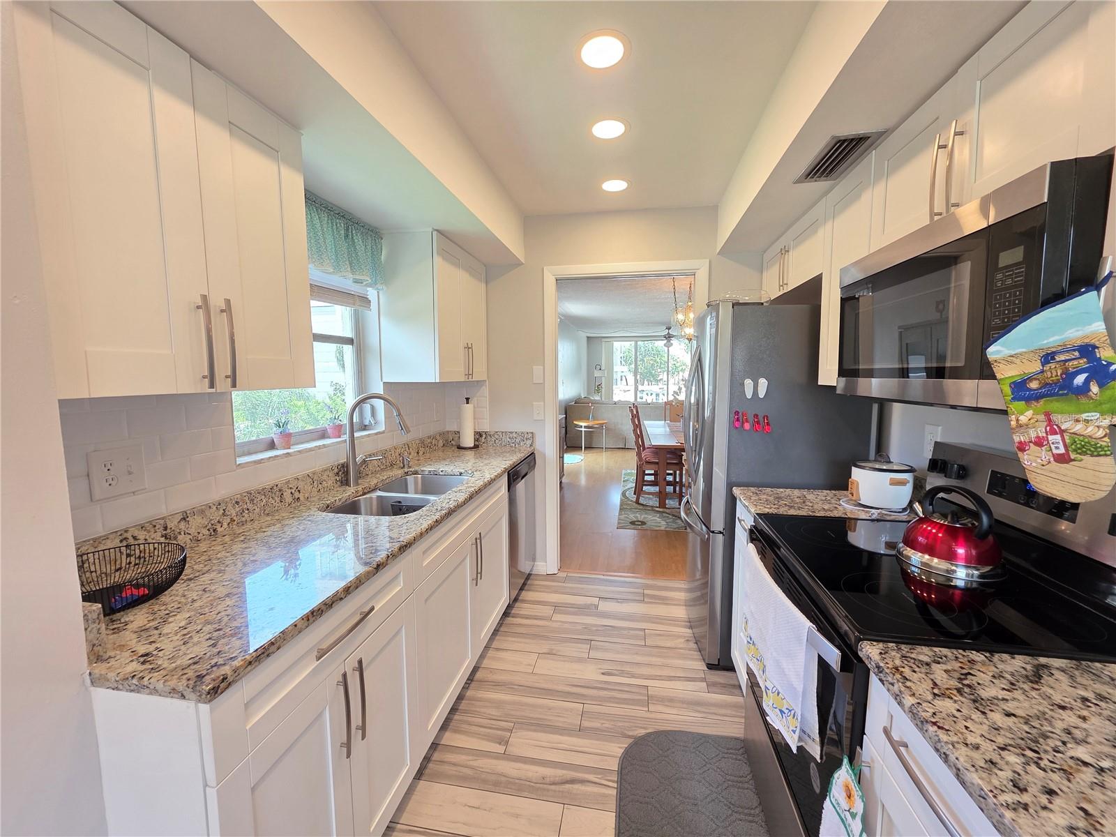 Image 4 of 45 For 1012 Pearce Drive 304