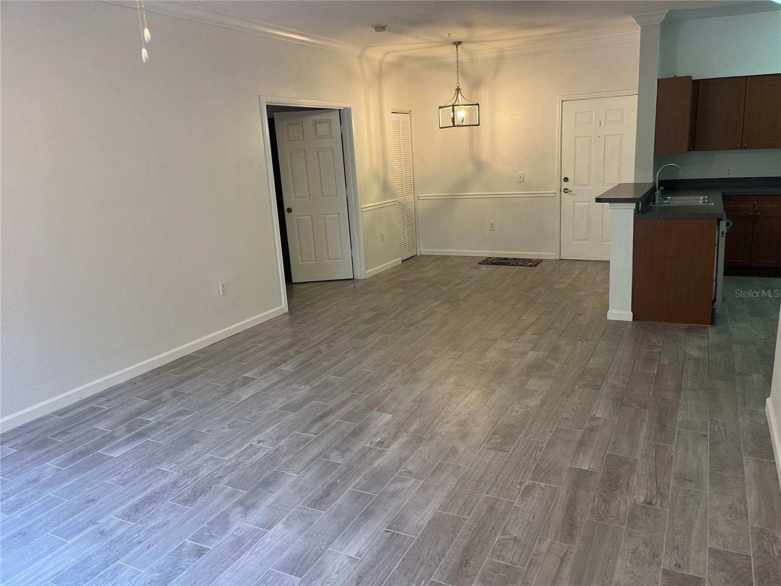 Image 10 of 41 For 2160 Chianti Place 1-0118