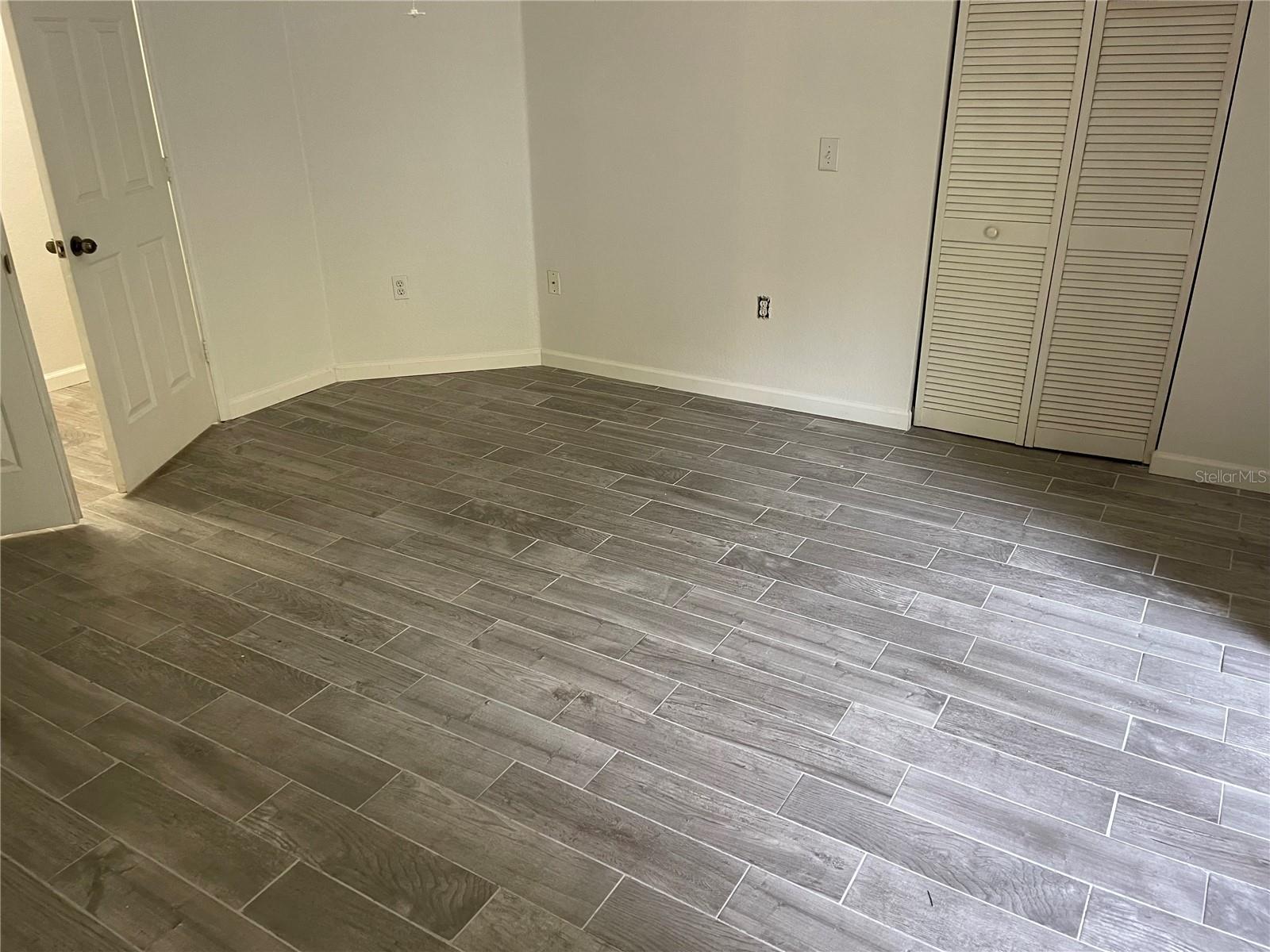 Image 14 of 41 For 2160 Chianti Place 1-0118