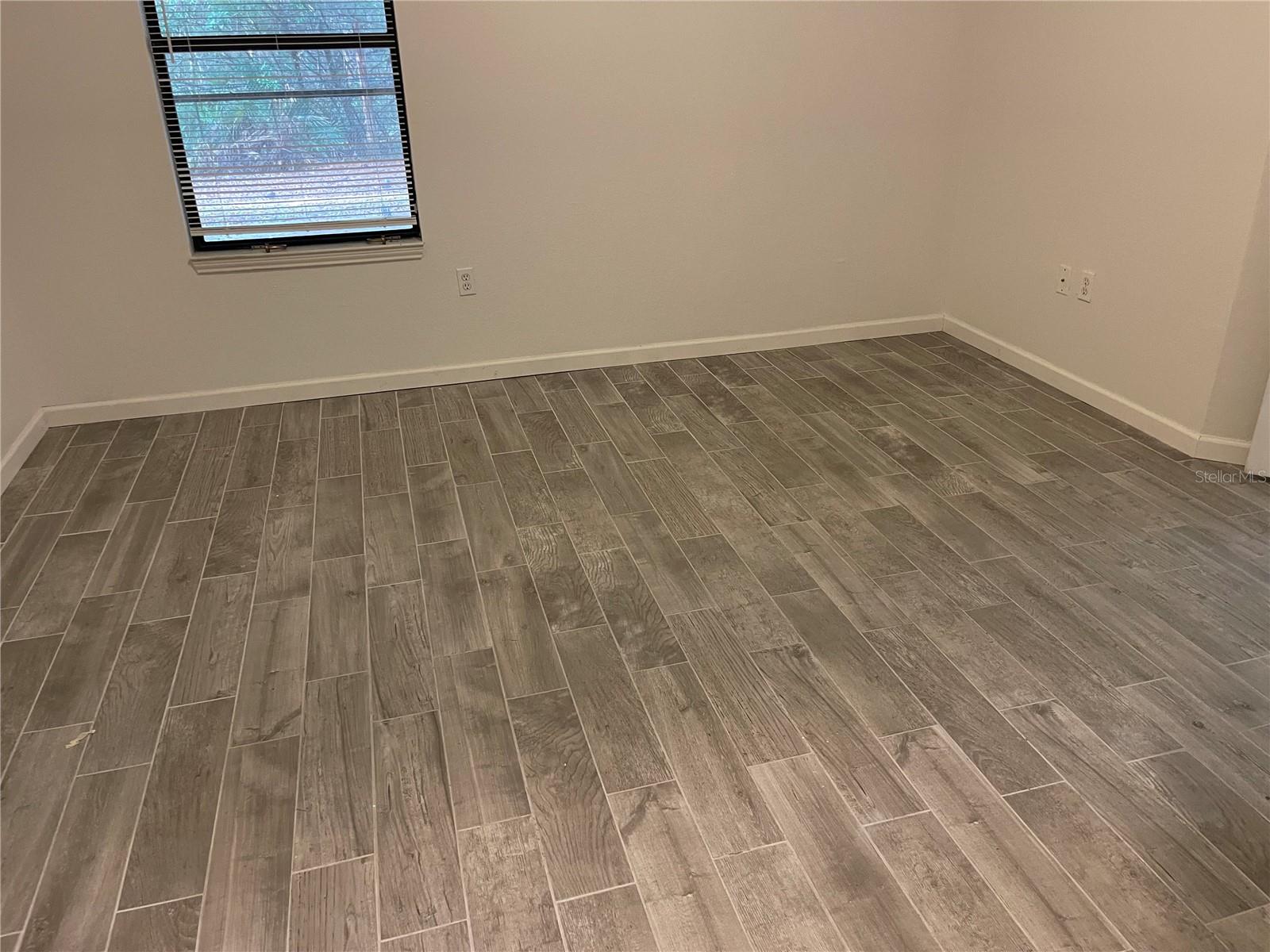 Image 17 of 41 For 2160 Chianti Place 1-0118