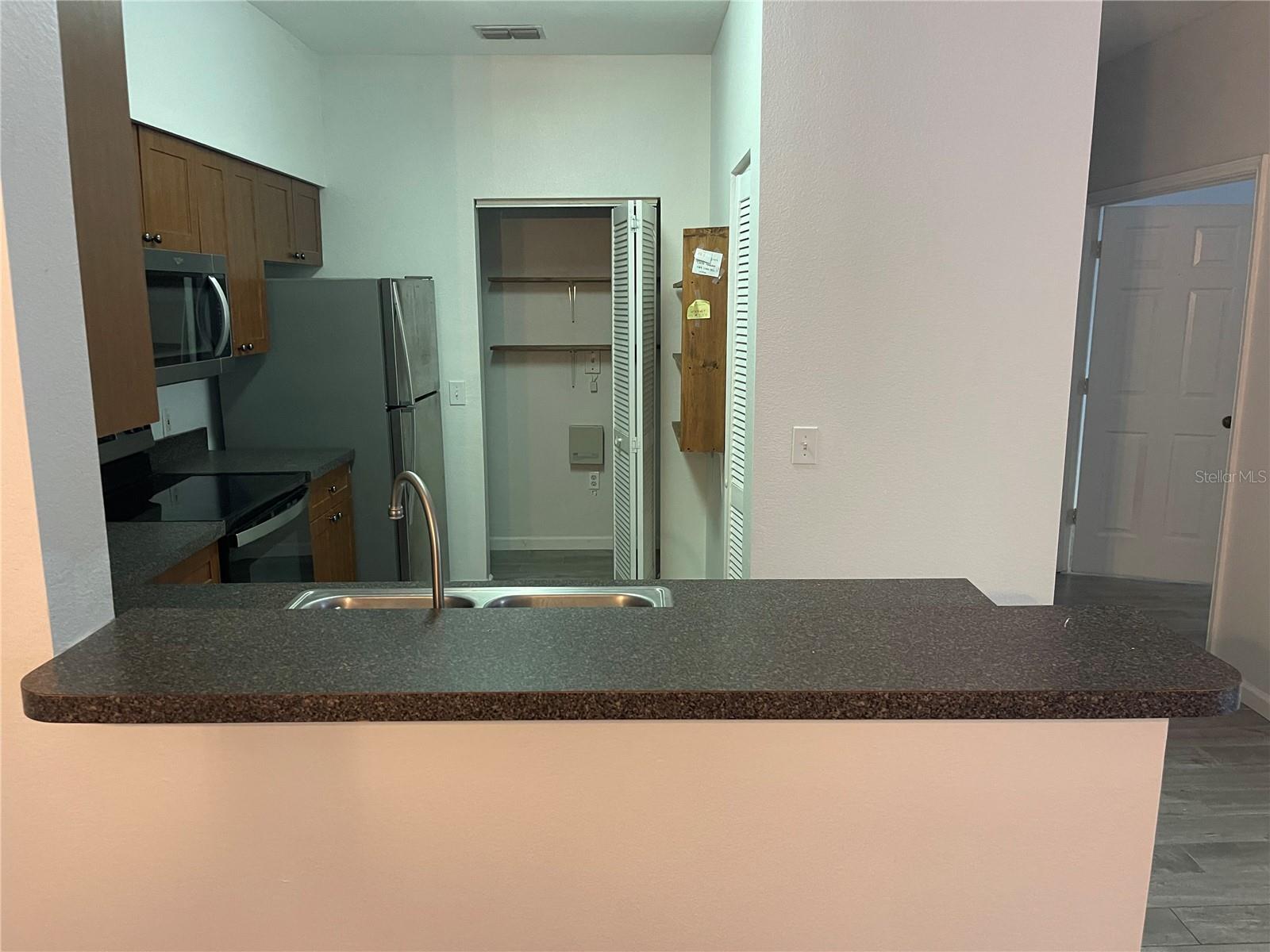 Image 4 of 41 For 2160 Chianti Place 1-0118