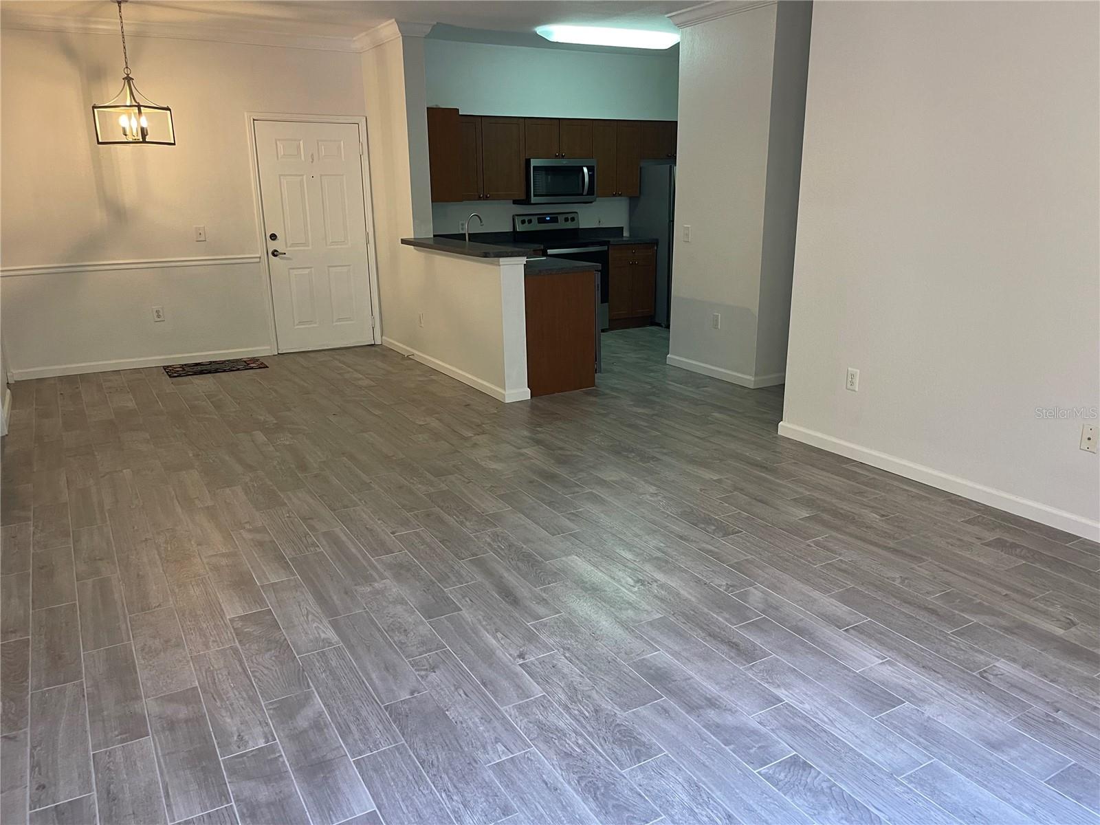 Image 8 of 41 For 2160 Chianti Place 1-0118