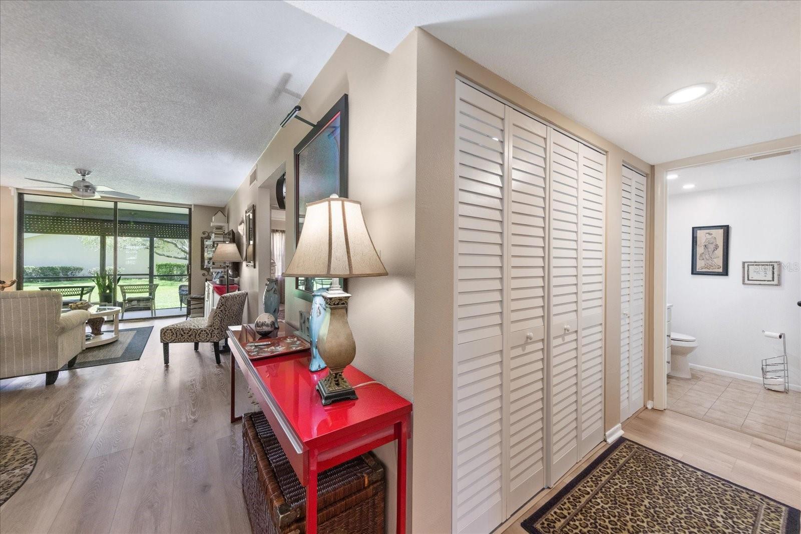 Image 11 of 48 For 1316 Pasadena Avenue S 104