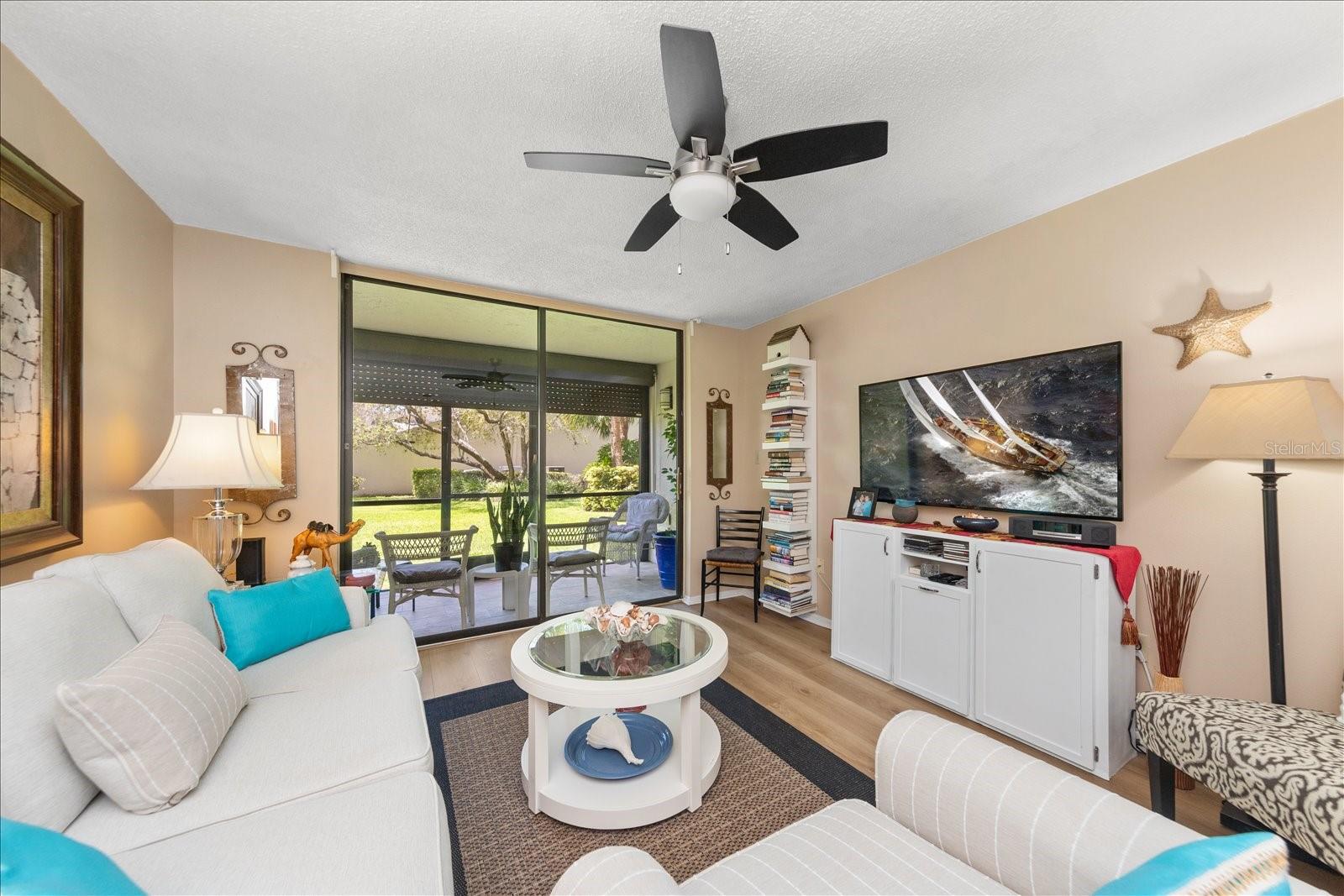 Image 13 of 48 For 1316 Pasadena Avenue S 104