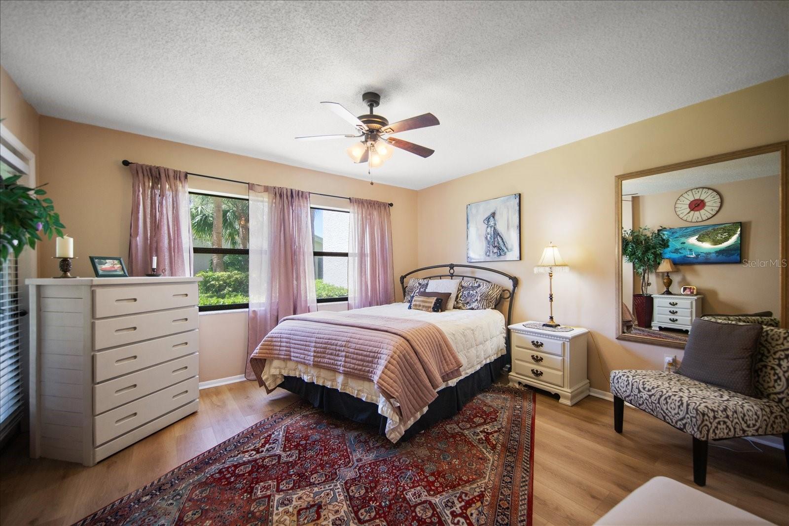 Image 22 of 48 For 1316 Pasadena Avenue S 104