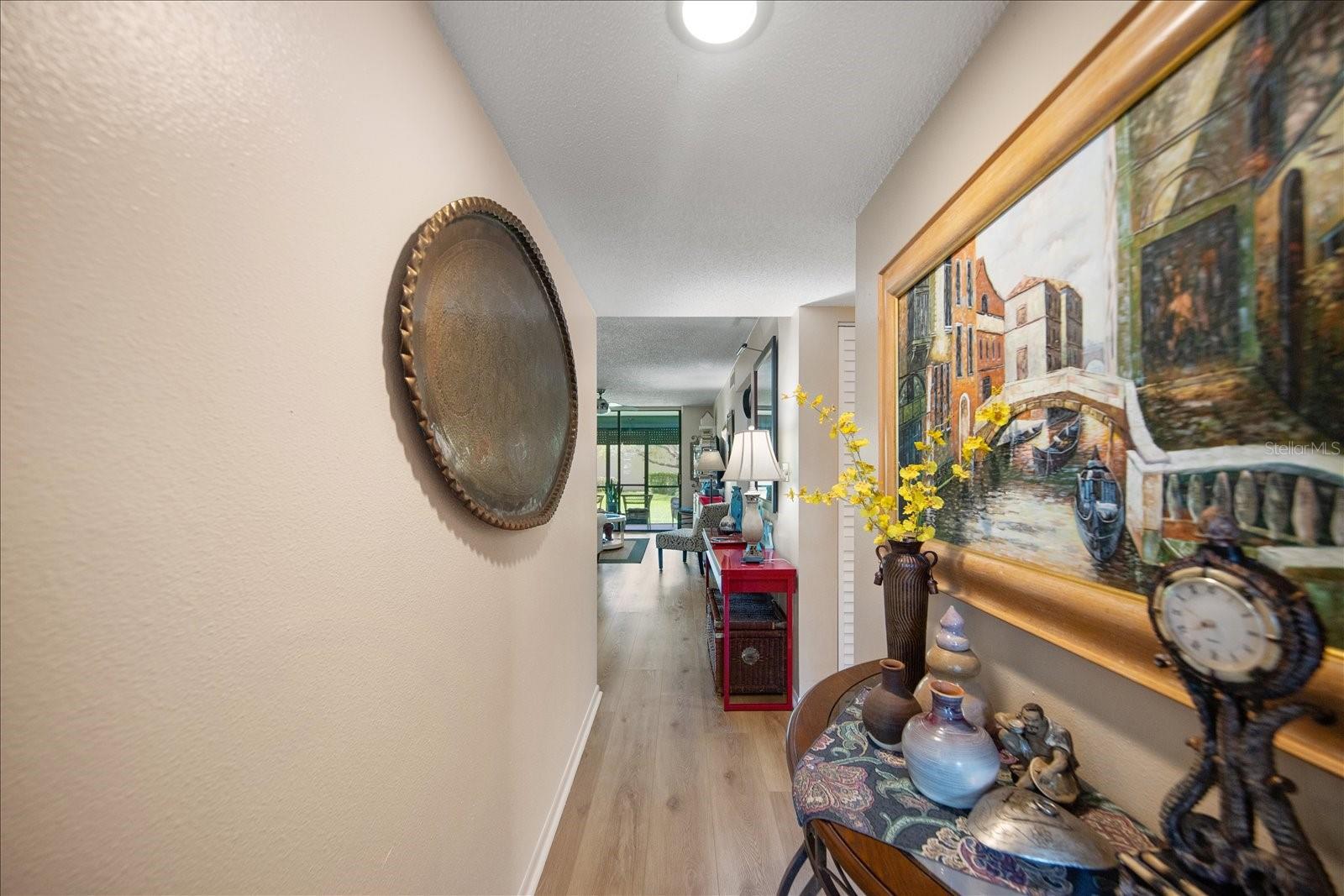 Image 27 of 48 For 1316 Pasadena Avenue S 104