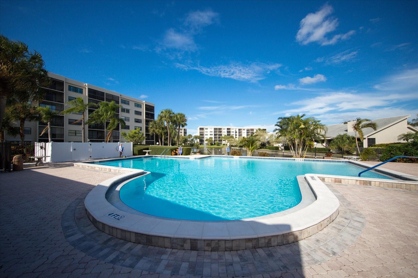 Image 33 of 48 For 1316 Pasadena Avenue S 104