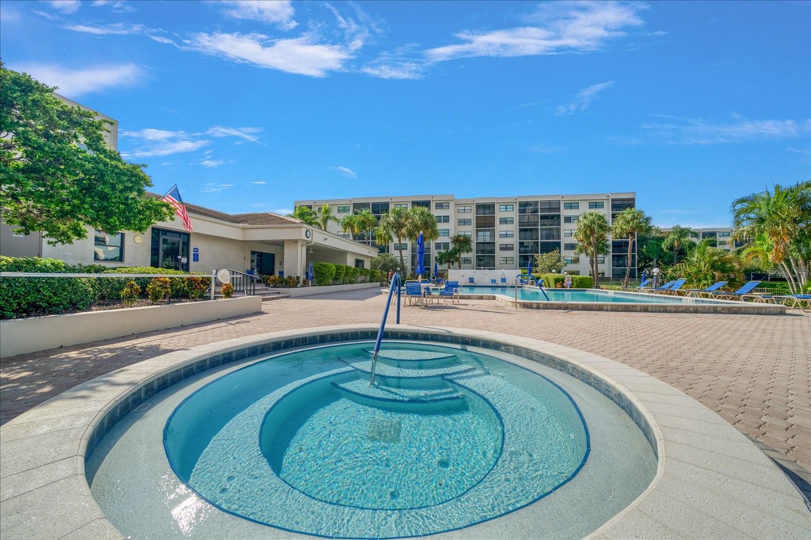 Image 42 of 48 For 1316 Pasadena Avenue S 104