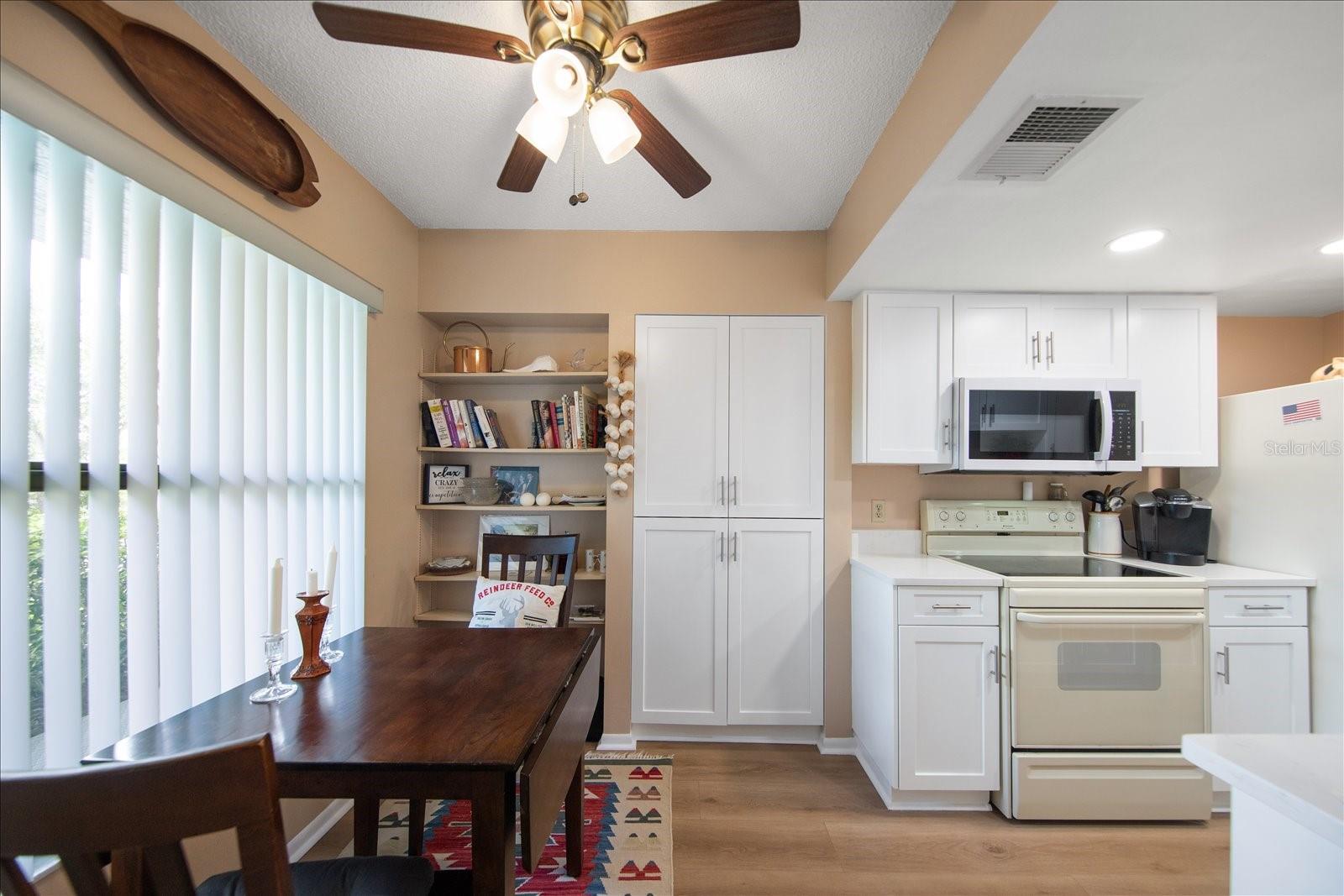 Image 9 of 48 For 1316 Pasadena Avenue S 104