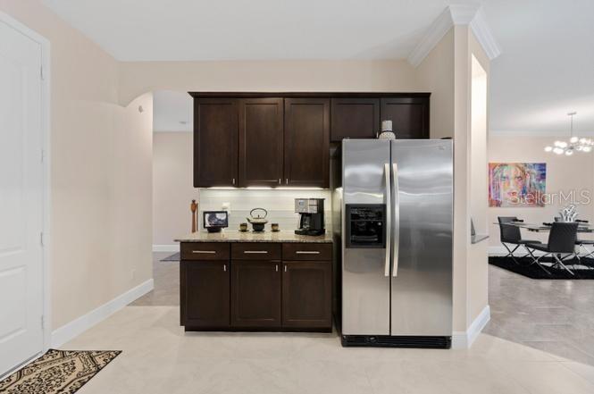 Image 9 of 37 For 2086 Foxtail View Court