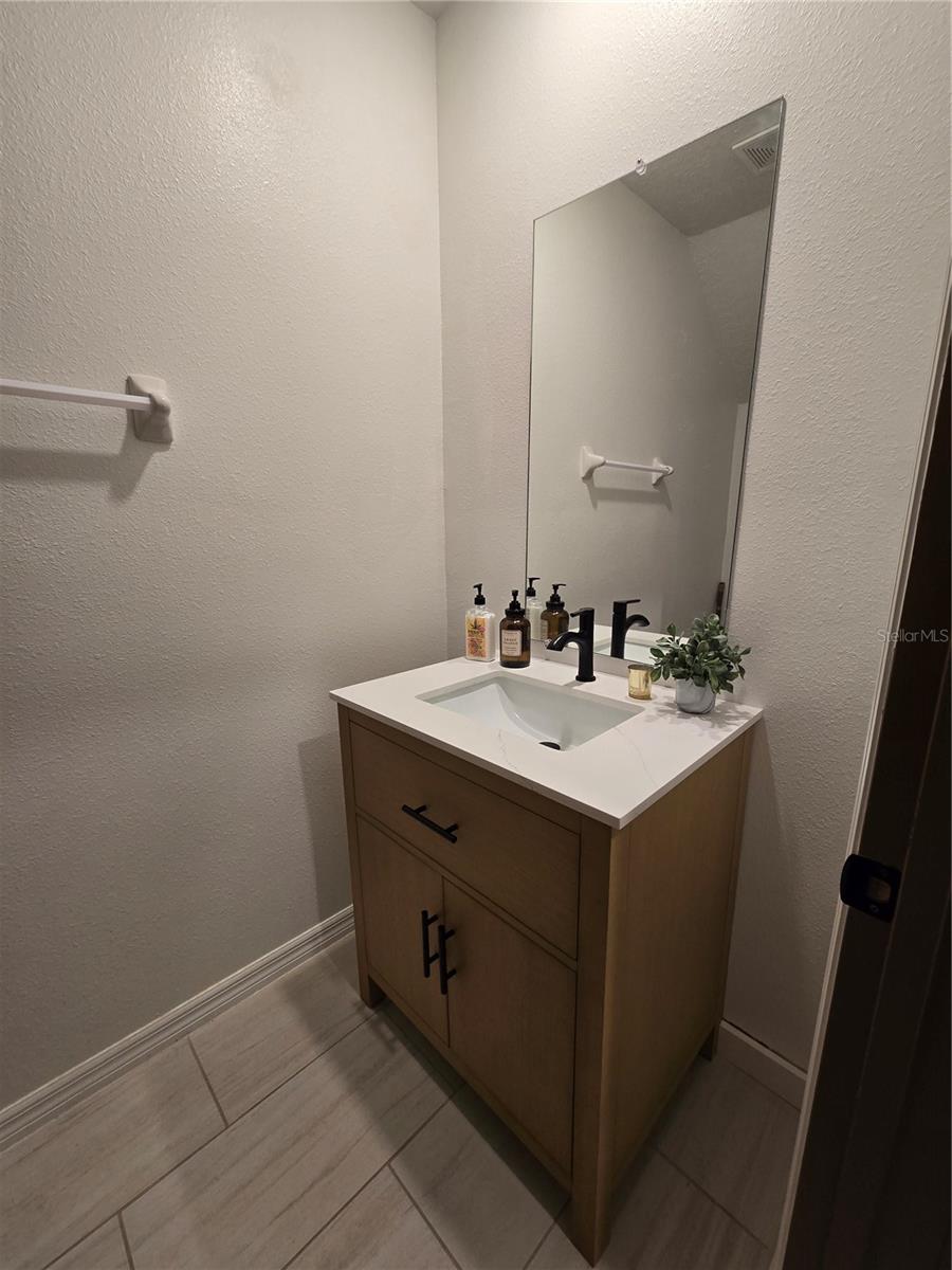 Image 18 of 31 For 13337 Sunset Sapphire Court