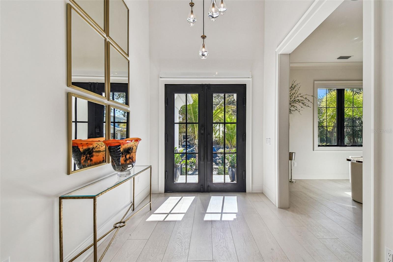 Listing photo id 9 for 2915 Harbor View Avenue