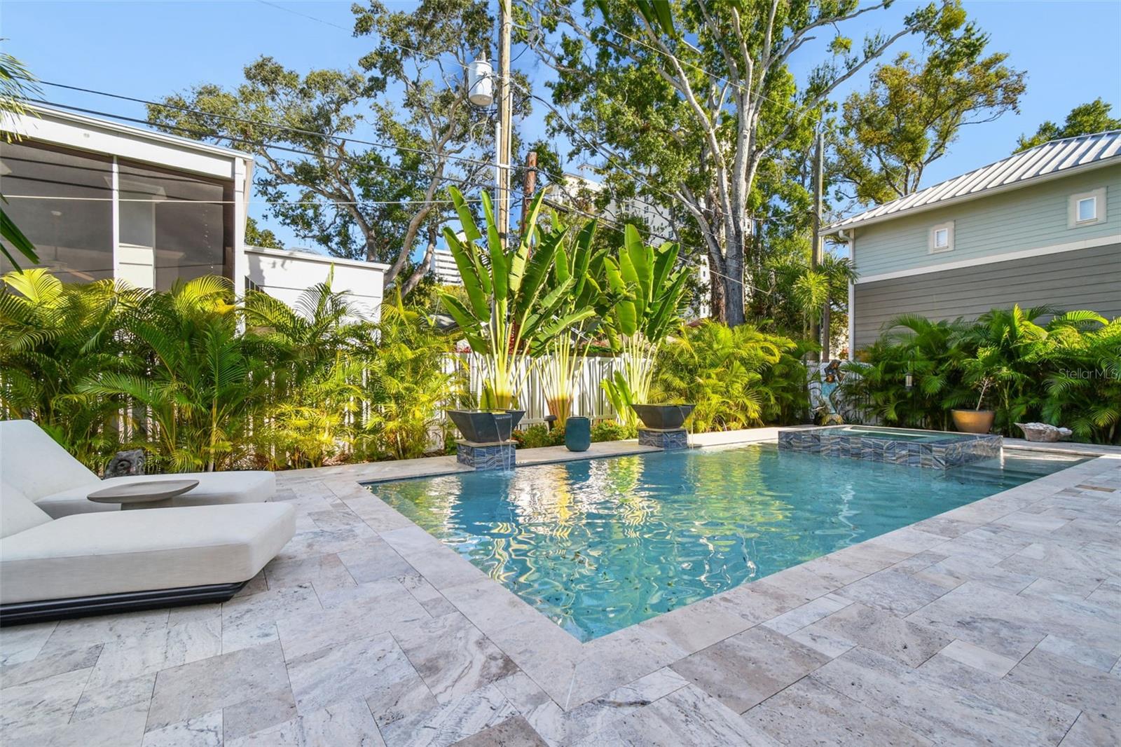 Listing photo id 46 for 2915 Harbor View Avenue