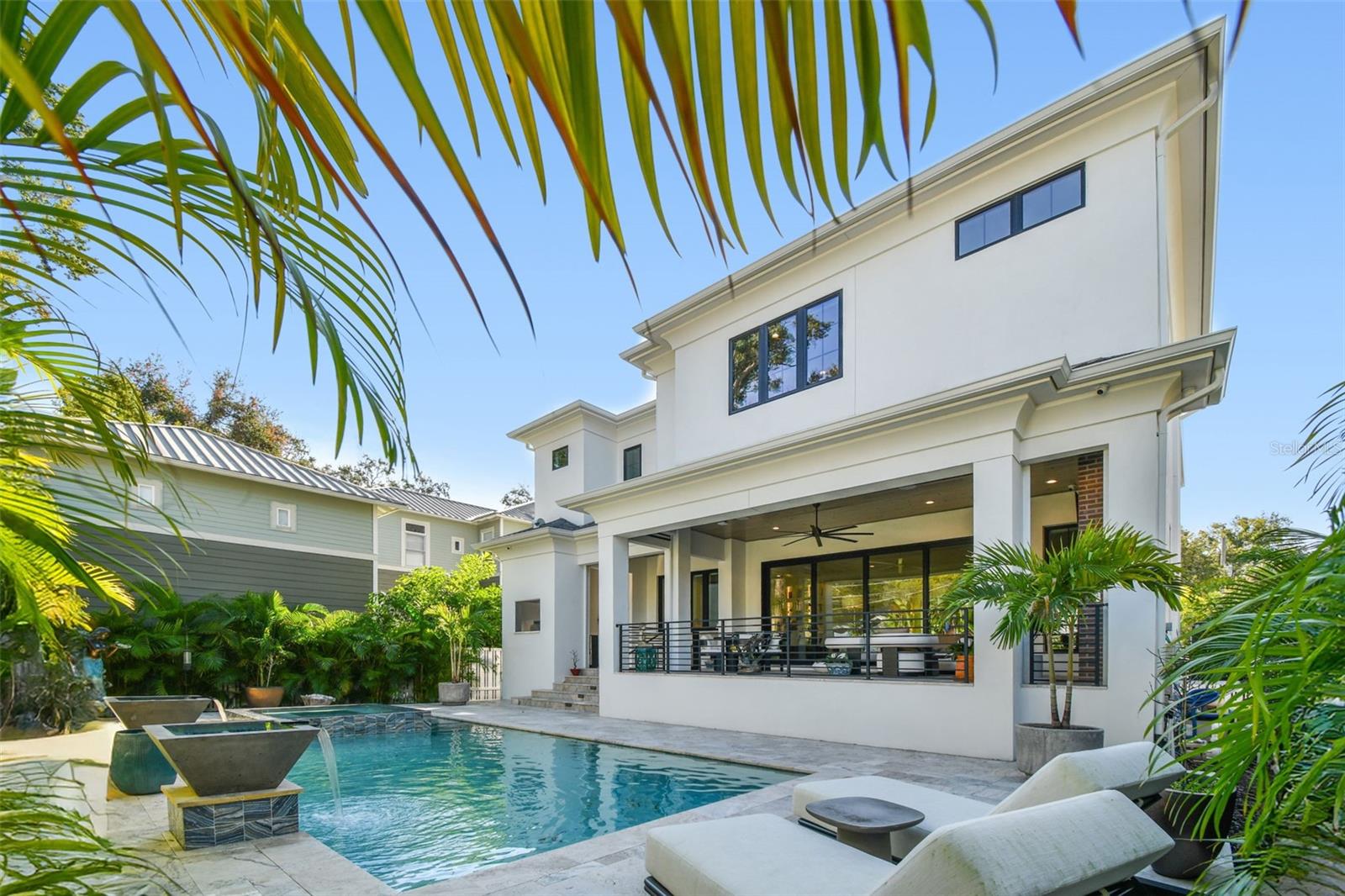 Listing photo id 49 for 2915 Harbor View Avenue