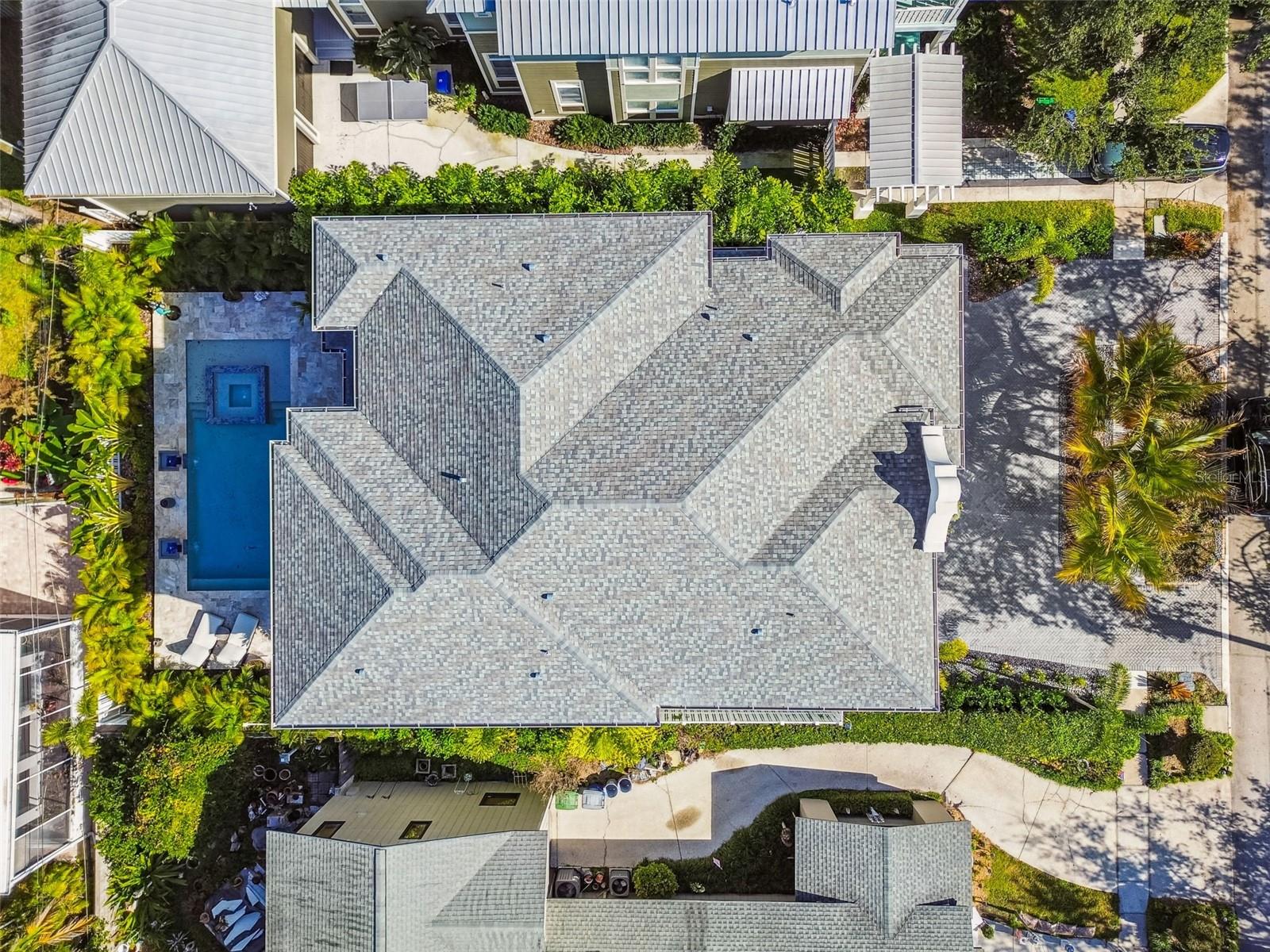 Listing photo id 51 for 2915 Harbor View Avenue