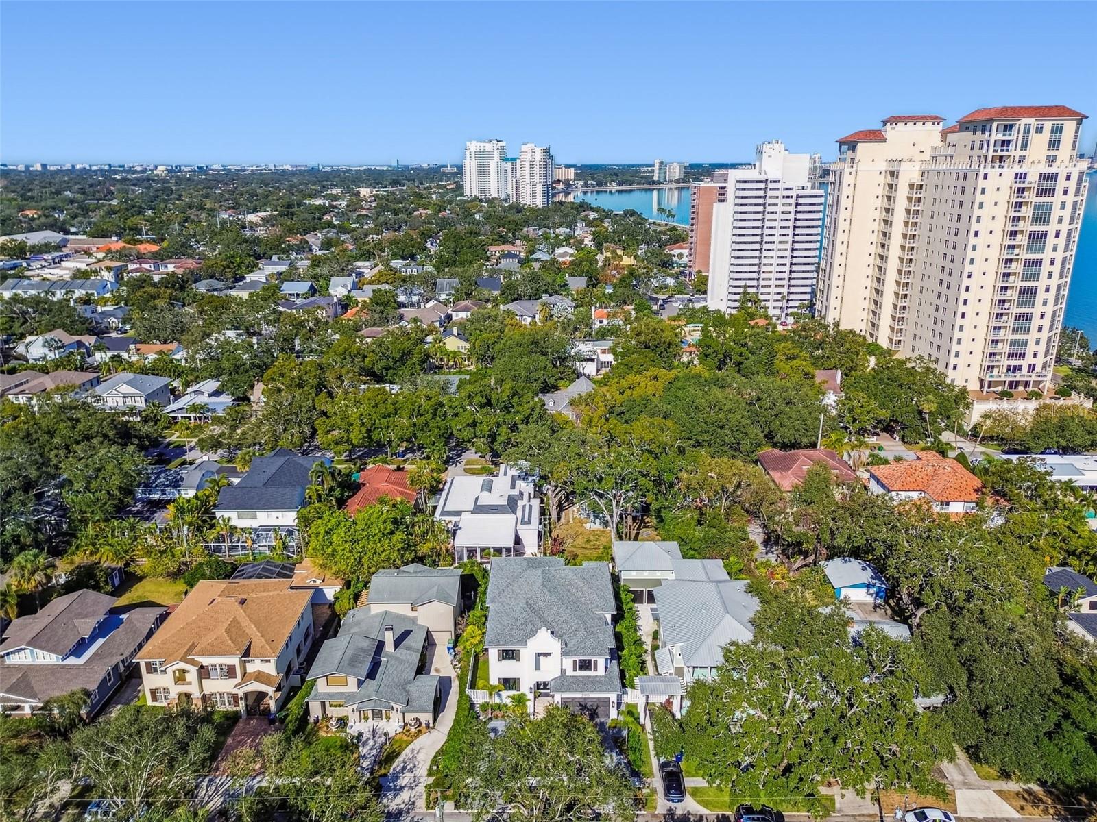 Listing photo id 52 for 2915 Harbor View Avenue