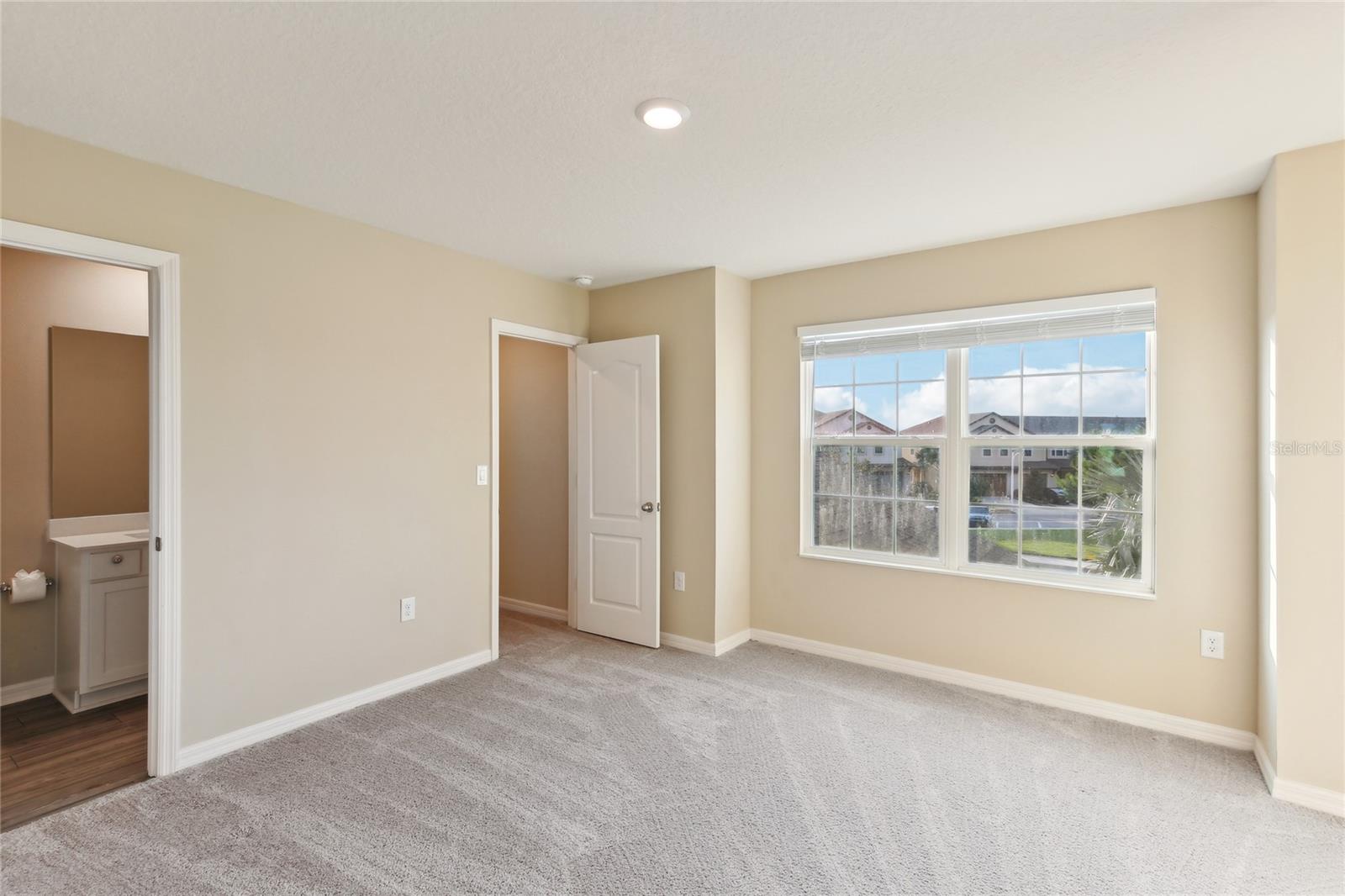 Image 33 of 48 For 11208 Cay Spruce Way