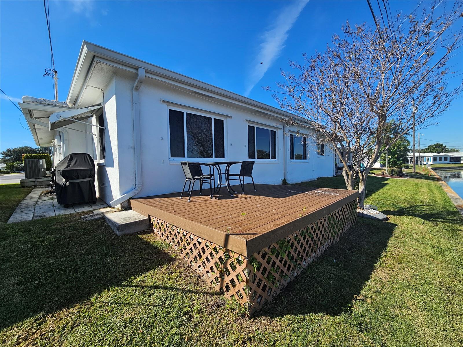 Image 26 of 34 For 9705 Mainlands Boulevard W