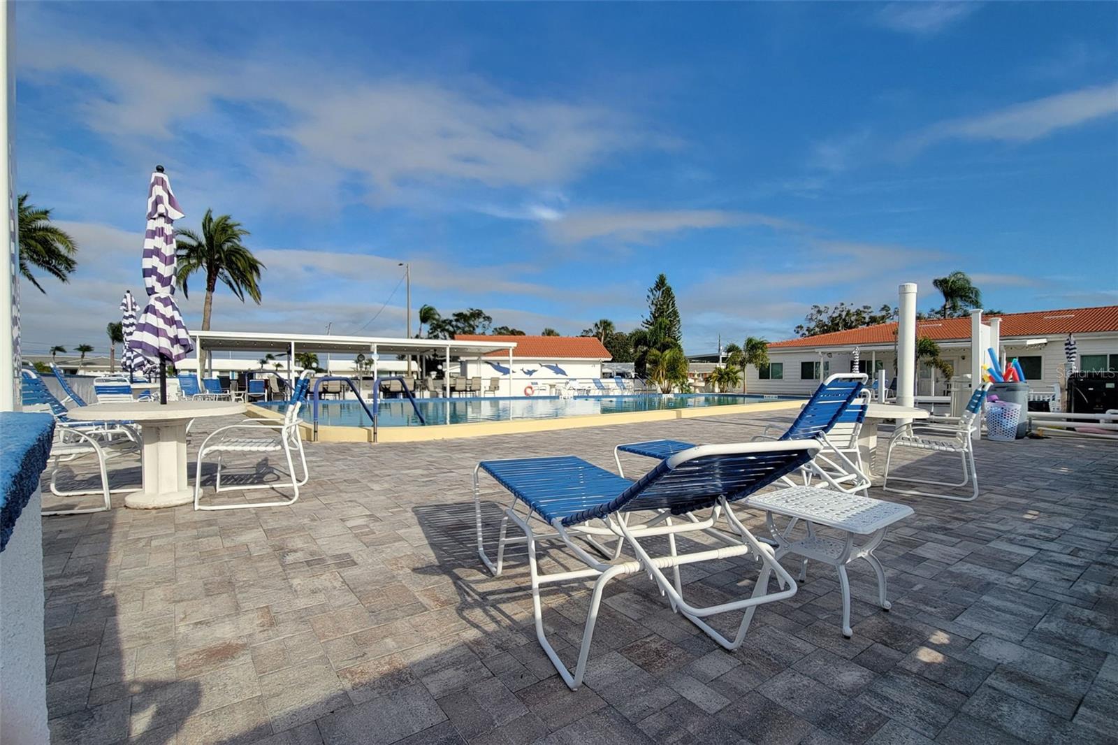 Image 31 of 34 For 9705 Mainlands Boulevard W