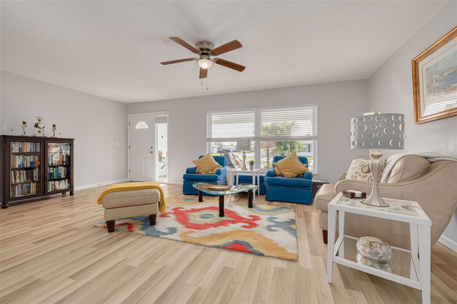 Image 7 of 34 For 9705 Mainlands Boulevard W