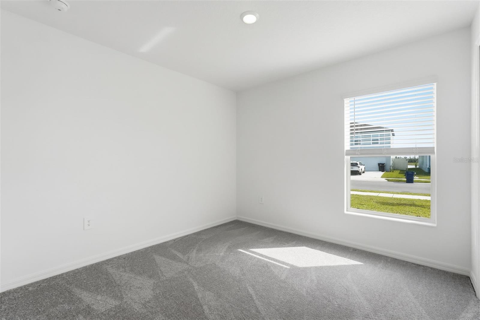 Image 16 of 32 For 8808 Bay Leaf Drive