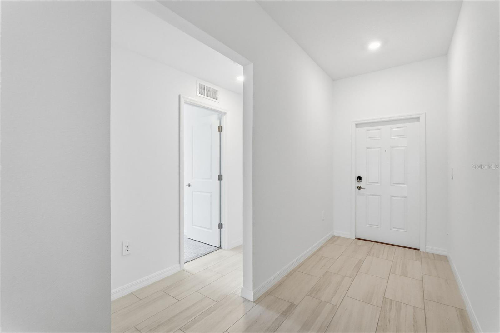 Image 4 of 32 For 8808 Bay Leaf Drive