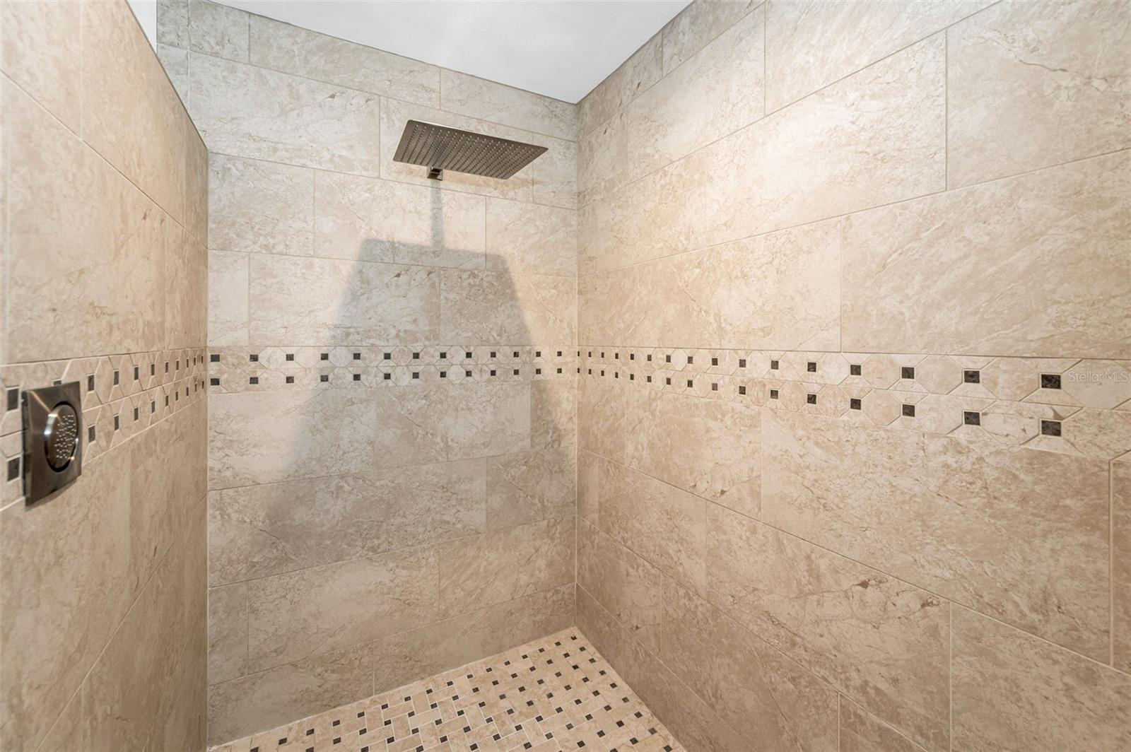 Image 38 of 100 For 4626 Ayron Terrace