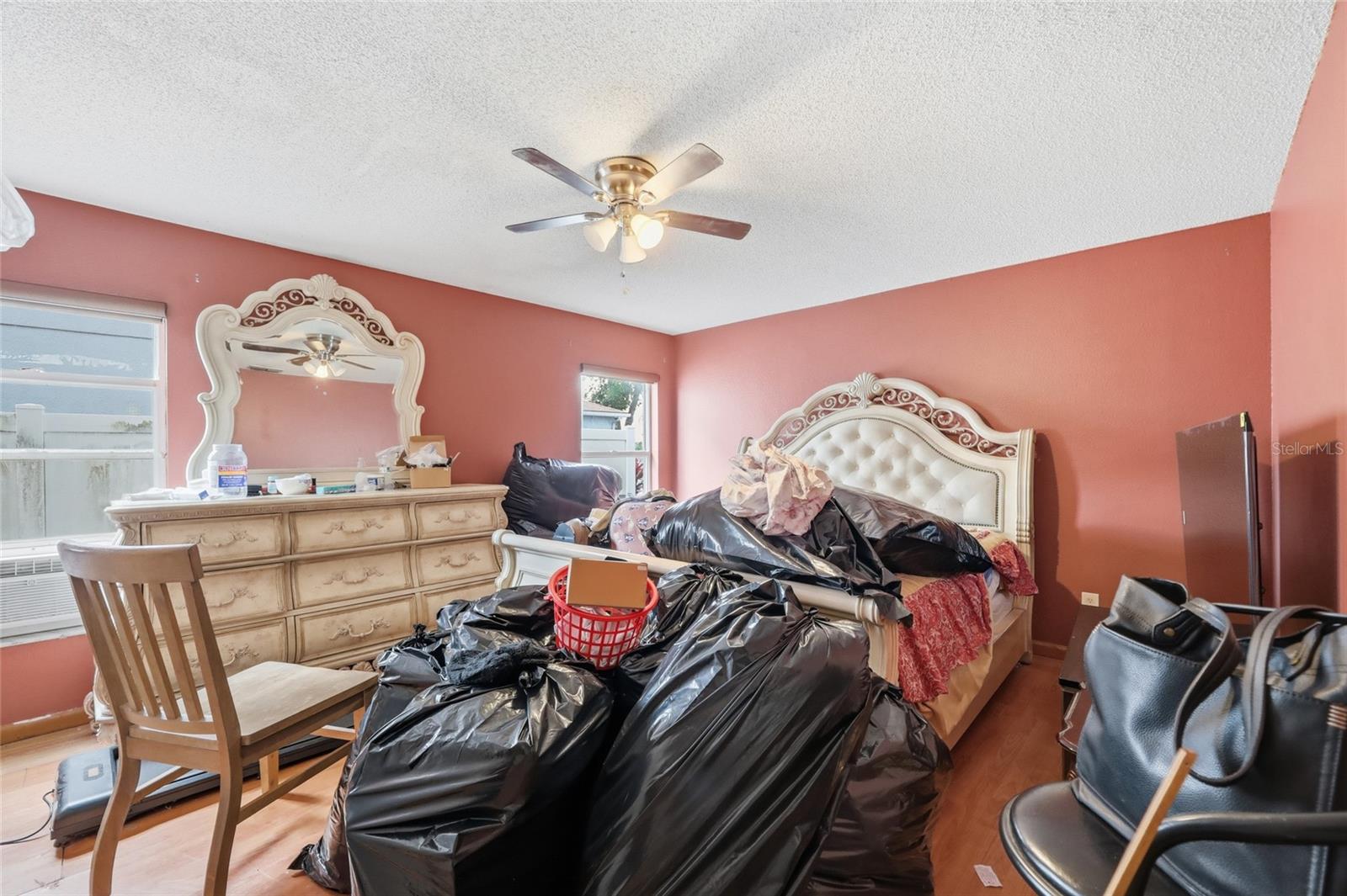 Image 15 of 37 For 1172 Epson Oaks Way