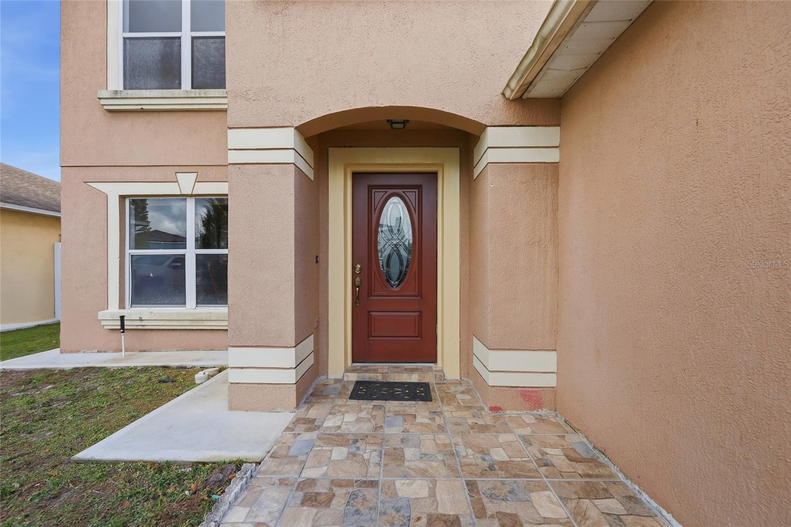 Image 7 of 37 For 1172 Epson Oaks Way