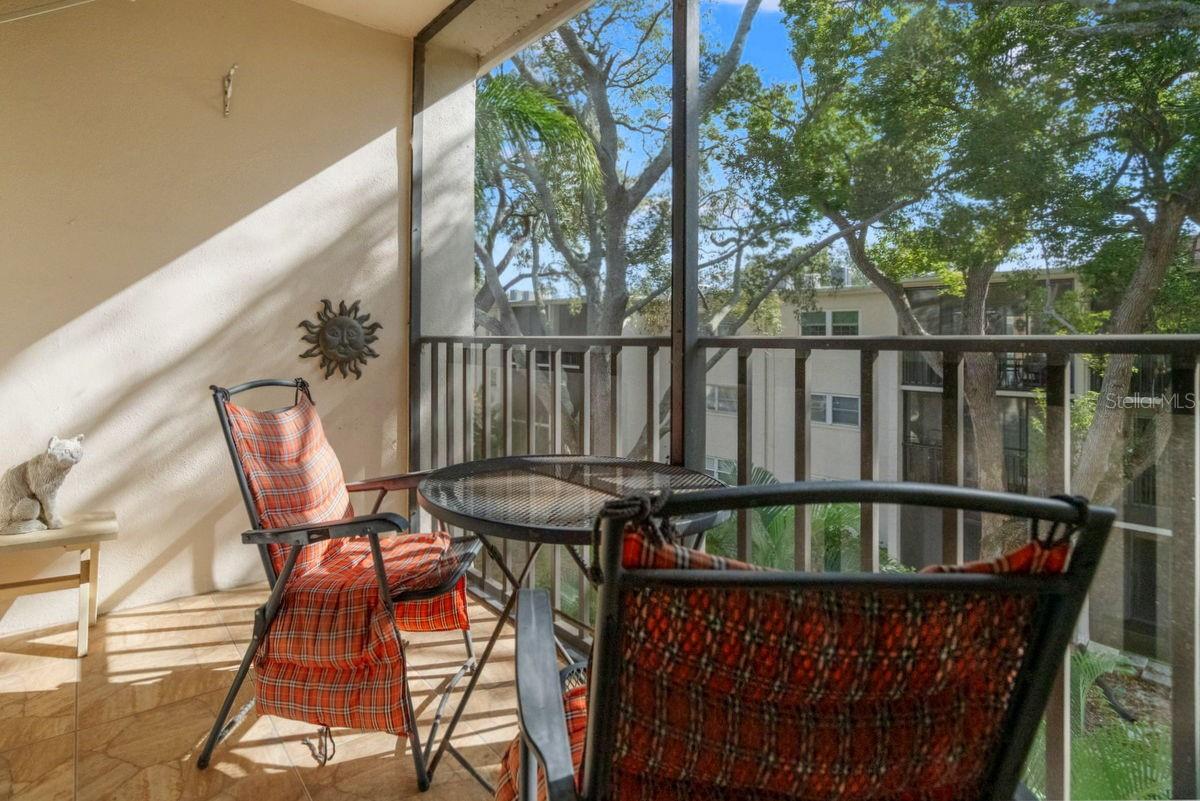 Image 10 of 50 For 871 New York Avenue 307