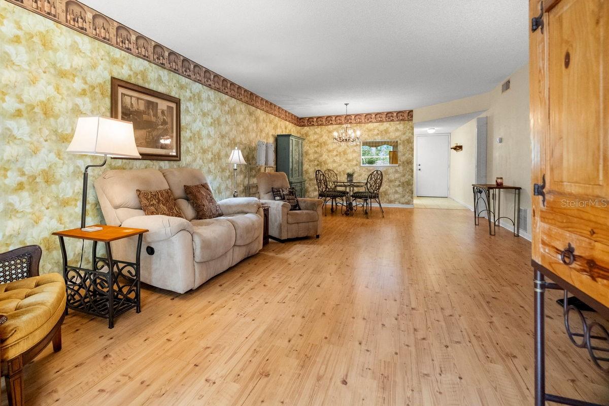 Image 18 of 50 For 871 New York Avenue 307