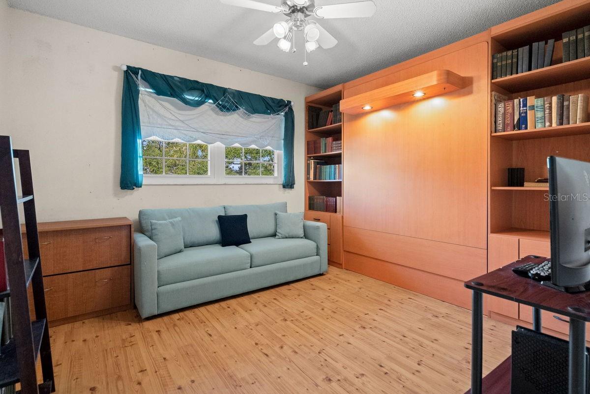 Image 19 of 50 For 871 New York Avenue 307