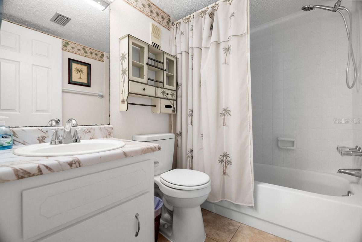 Image 21 of 50 For 871 New York Avenue 307